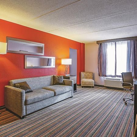 Holiday Inn & Suites Philadelphia-Runnemede/Exit 3-New Jersey Turnpike Exteriér fotografie