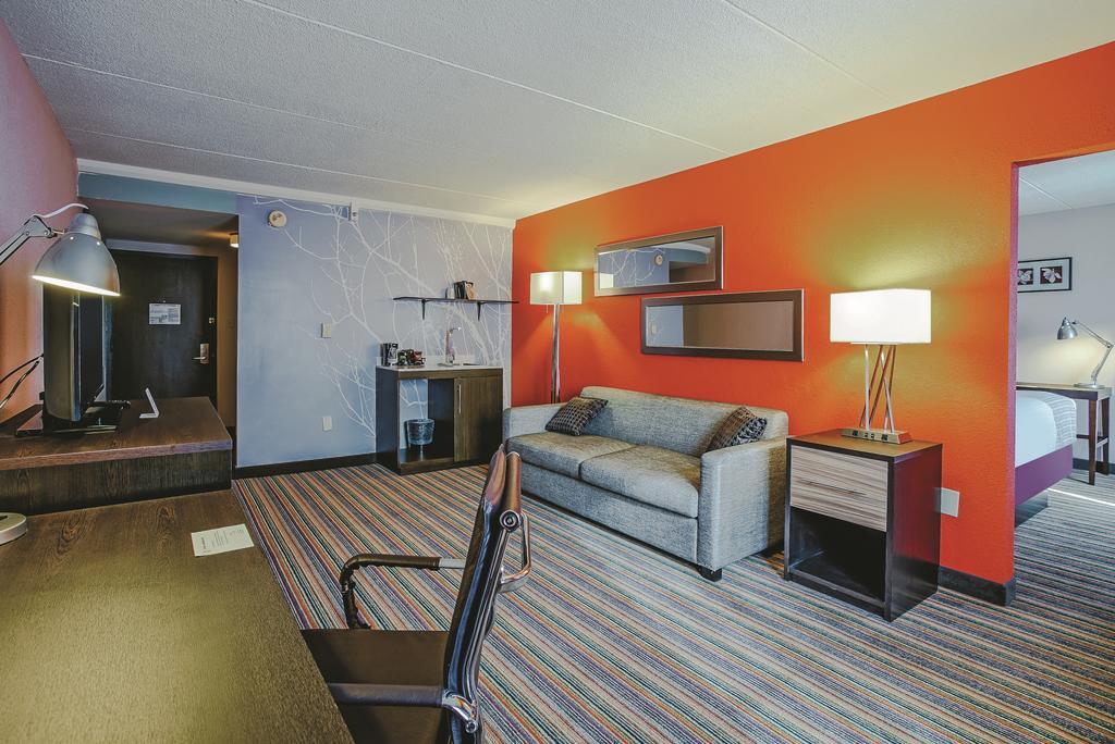 Holiday Inn & Suites Philadelphia-Runnemede/Exit 3-New Jersey Turnpike Exteriér fotografie